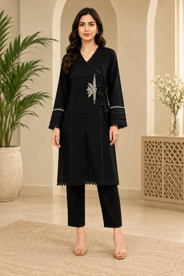 Crimson Noor – The Art of Power & Poise
